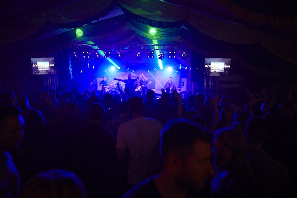 Tolle Stimmung auf dem Festplatz