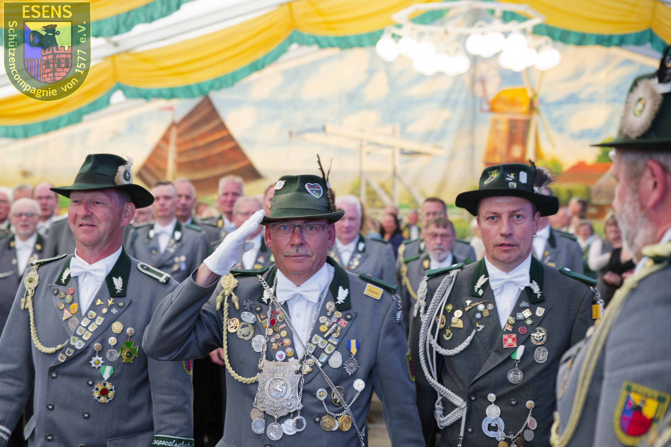 Schützenball im warmen Zelt